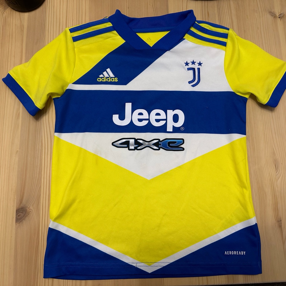 Adidas Juventus Yellow and Blue Sports Jersey 9-10y